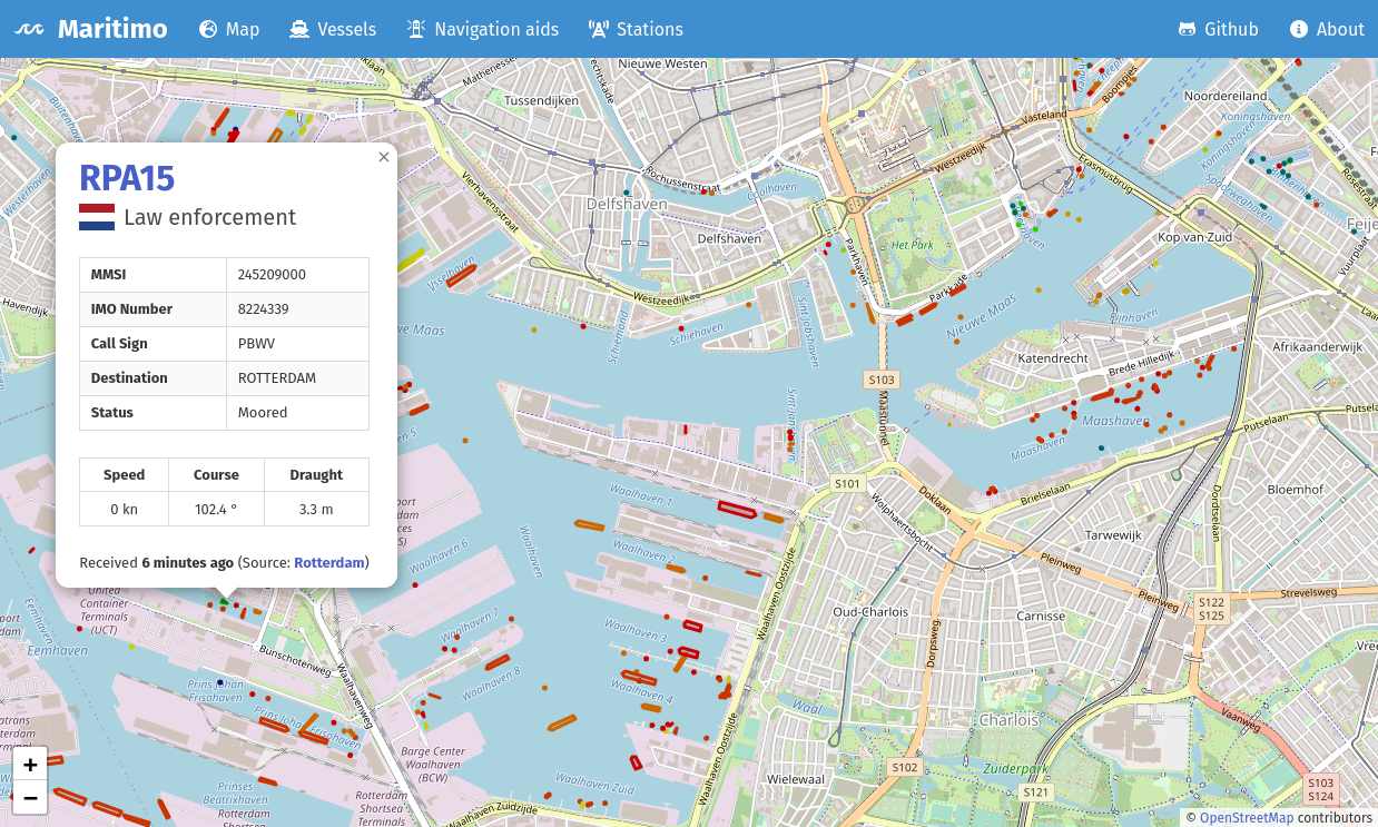 Screenshot showing a packed Rotterdam port